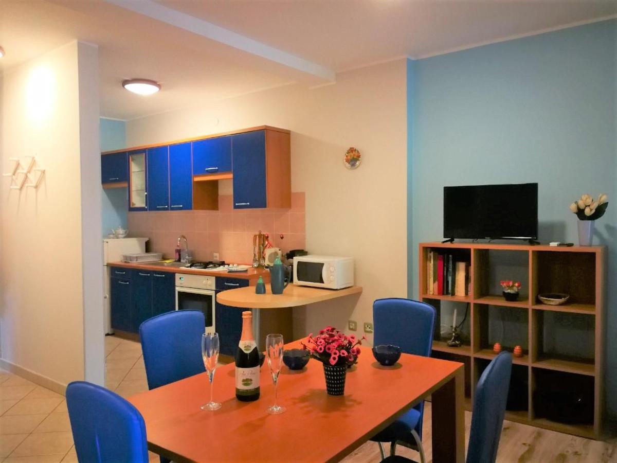 Apartments Bilic With Garden & Swimming Pool - 50M From The Beach Pjescana Uvala Exterior photo